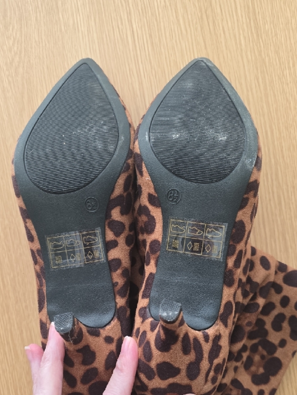 Leopard Print Pointed Toe Slouch Boots - Picture 5 of 5